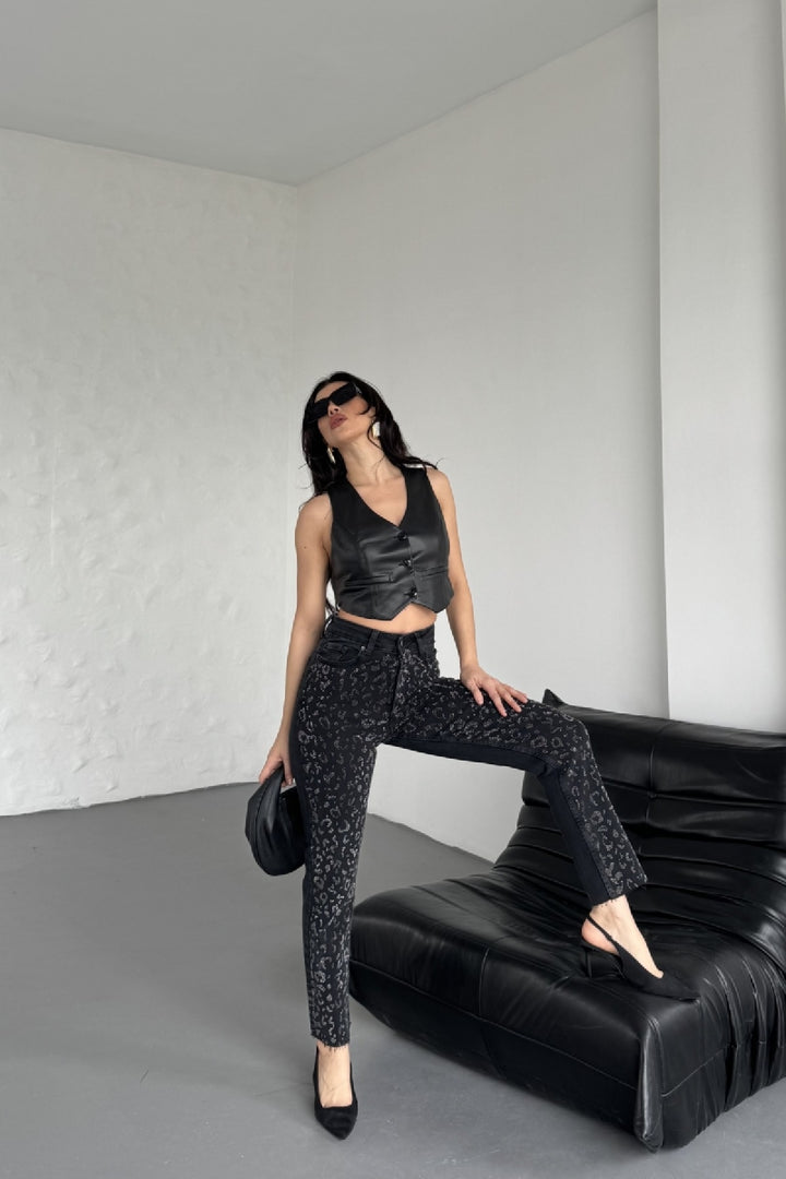 XLJ Mom Fit Jeans with Leopard Spot Shaped Rhinestones - Drogheda