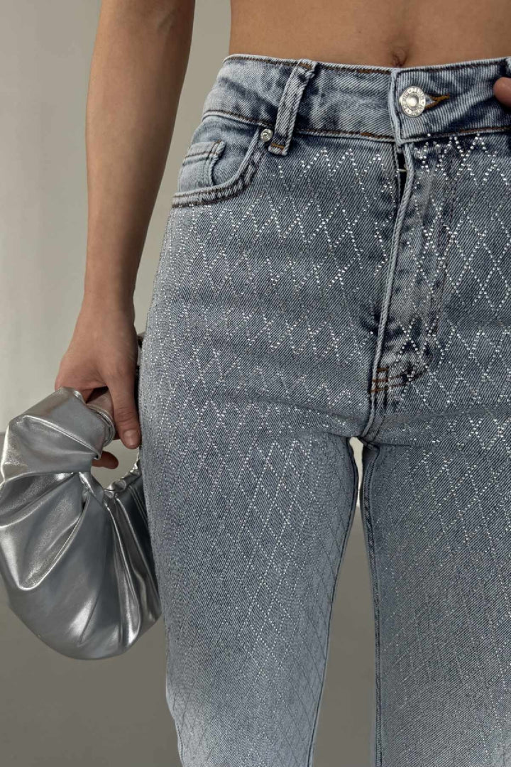 XLJ Mom Fit Jean With Rhinestone Detail - Vilvoorde