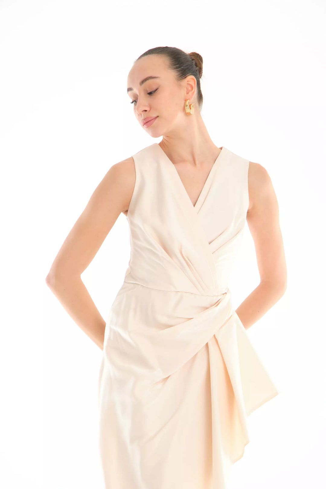 FRV Beige satin sleeveless midi dress - Fontana