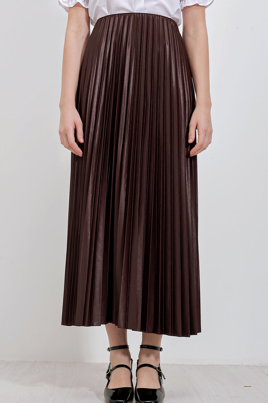 BGD Women Leather-Look Pleated Skirt - Brown - Corsico