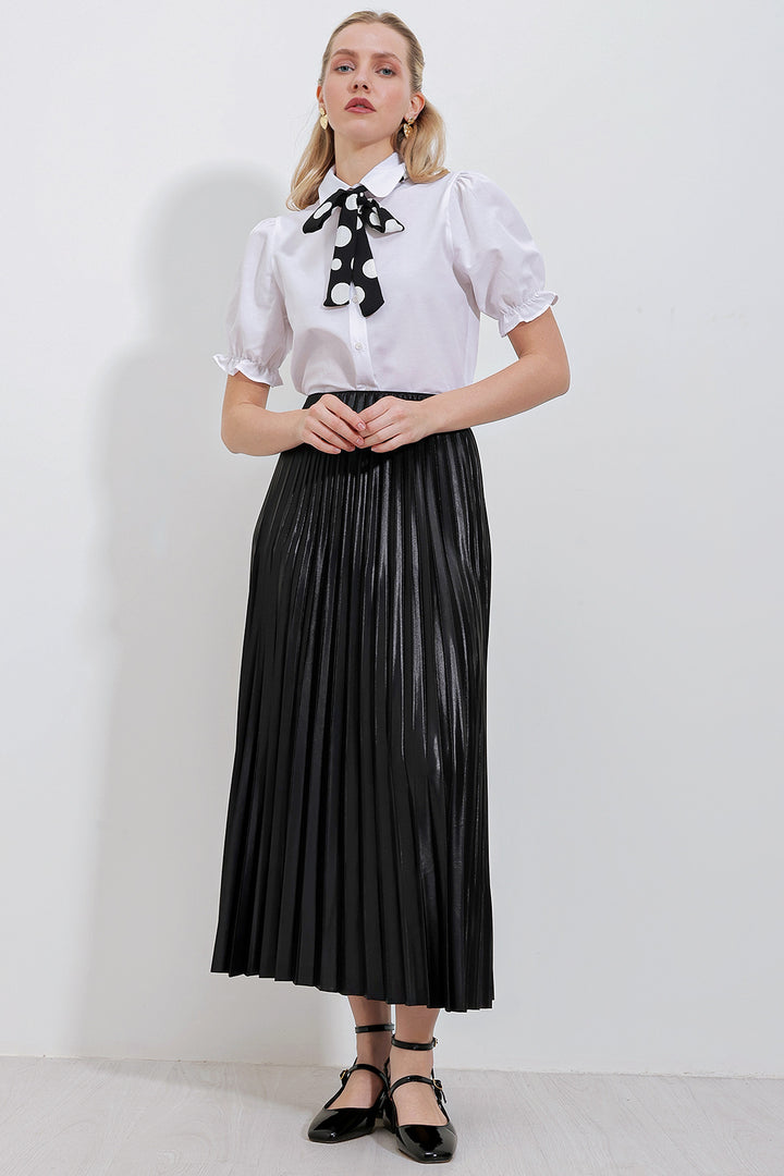 BGD Women Faux Leather Pleated Skirt - Black - Torre Annunziata