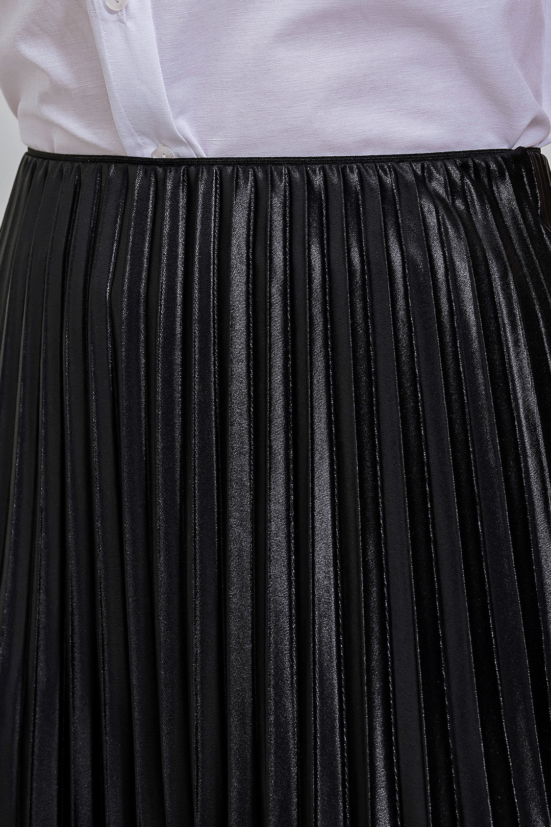 BGD Women Faux Leather Pleated Skirt - Black - Torre Annunziata