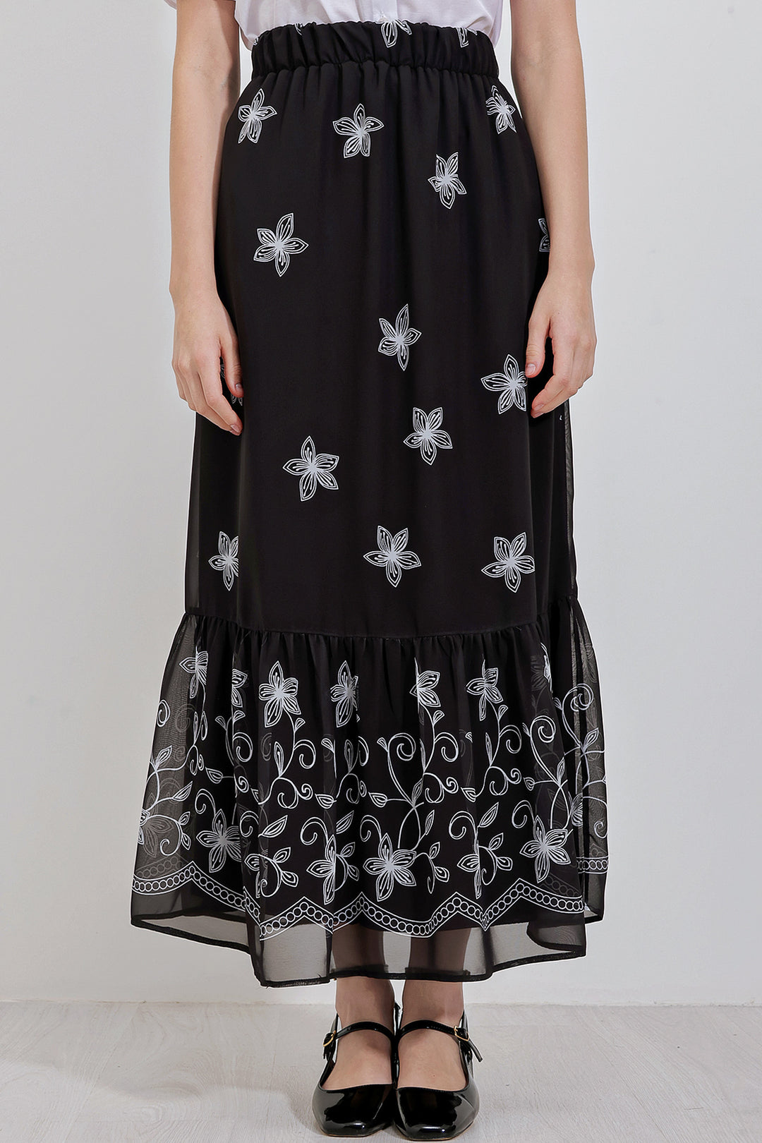 BGD Women Woman Black and White Patterned Chiffon Skirt 8010 - Zempoala