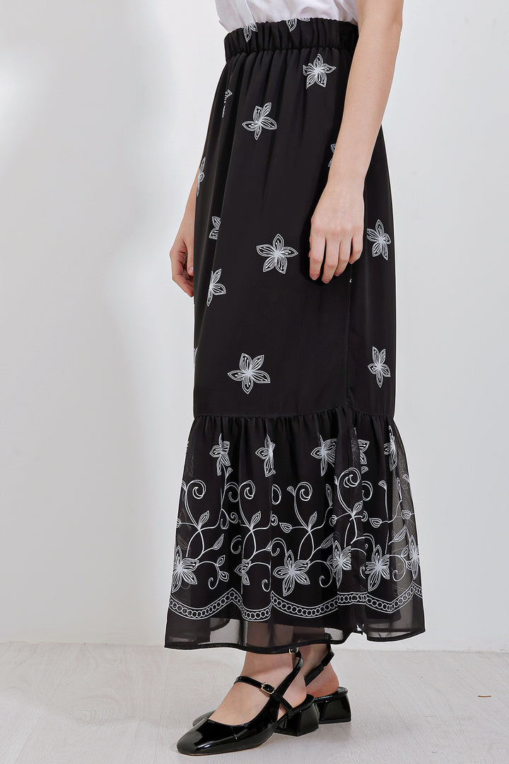 BGD Women Woman Black and White Patterned Chiffon Skirt 8010 - Zempoala