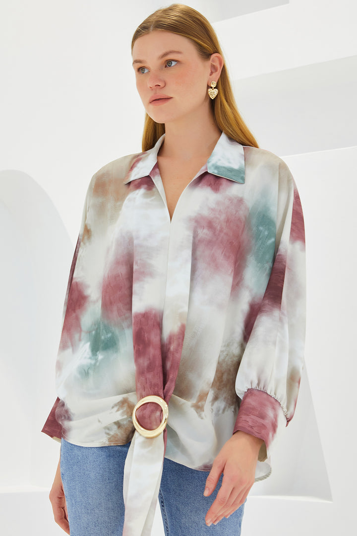 BGD Women Woman Rose Dry Ecru قميص ساتان ثنيات كبير الحجم 907 - أفونديل