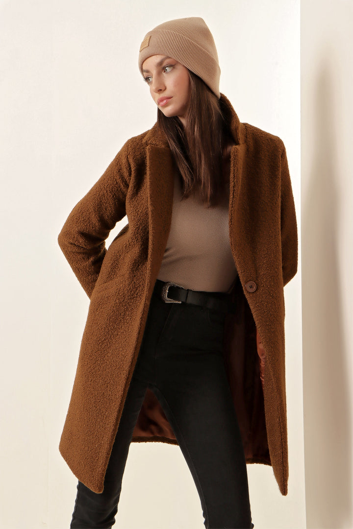 BGD Women Oversized Coat - Brown - Avondale