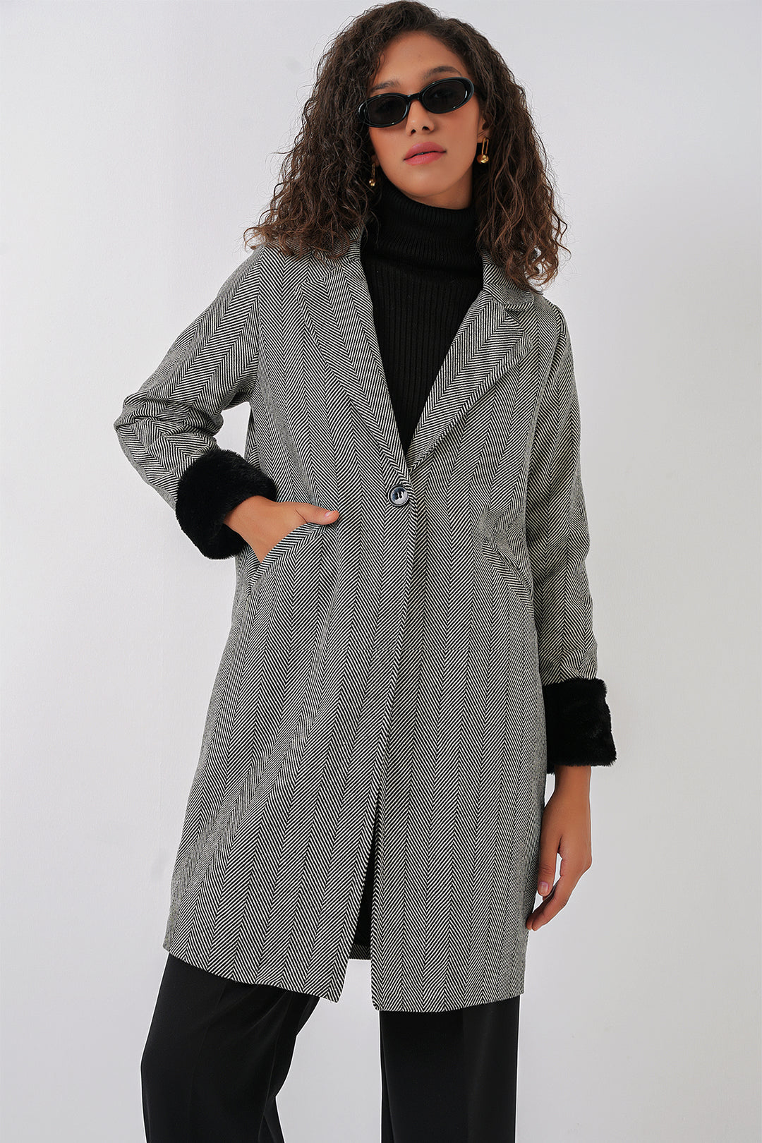 BGD Women Fishbone Stamp Coat - Dark Black - Lake Ridge