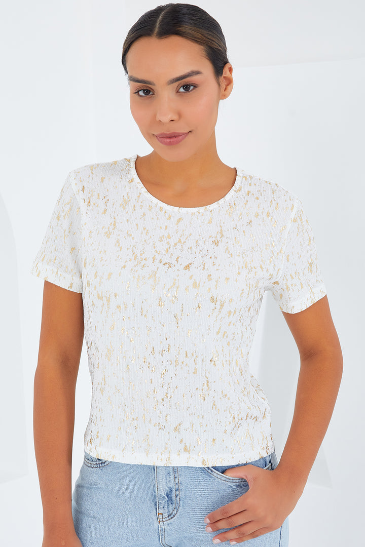 BGD Women Woman Ecru Leaf Basic T-shirt 909 - Avondale