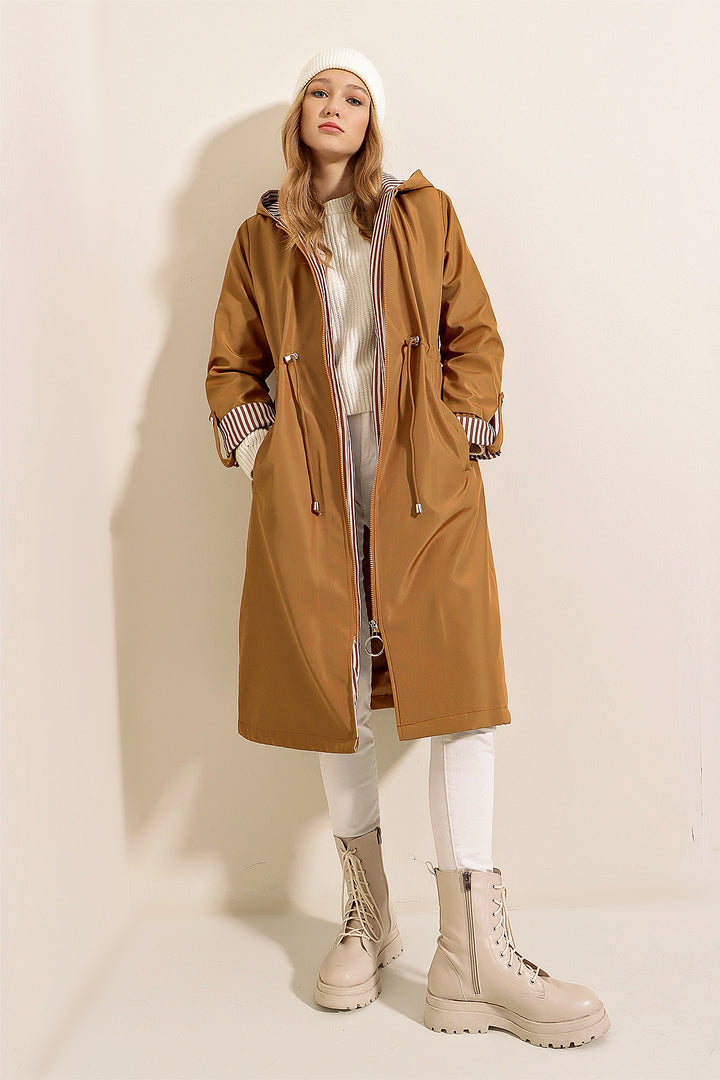 BGD Women Waist Gathered Hooded Trench Coat - Tan - Pärnu