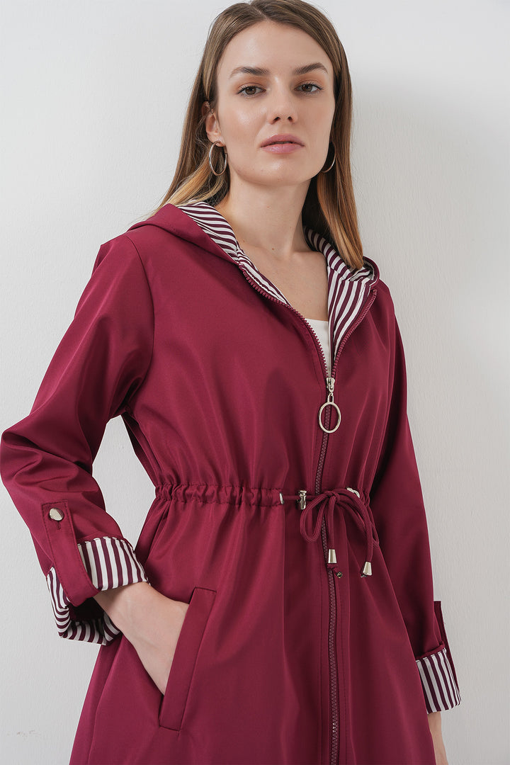 BGD Women Waist Gathered Hooded Trench Coat - Burgundy - Évosmos