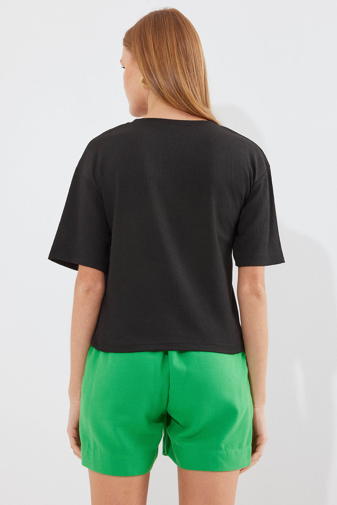 BGD Women Printed Knit Basic T-shirt - Black - Avondale