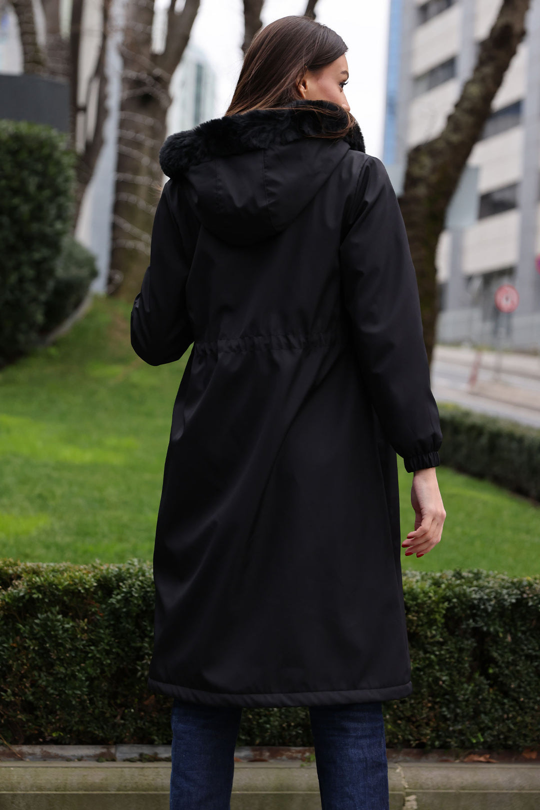 معطف طويل بياقة فرو للنساء من BGD مع جزء داخلي قطبي - أسود - أفونديل