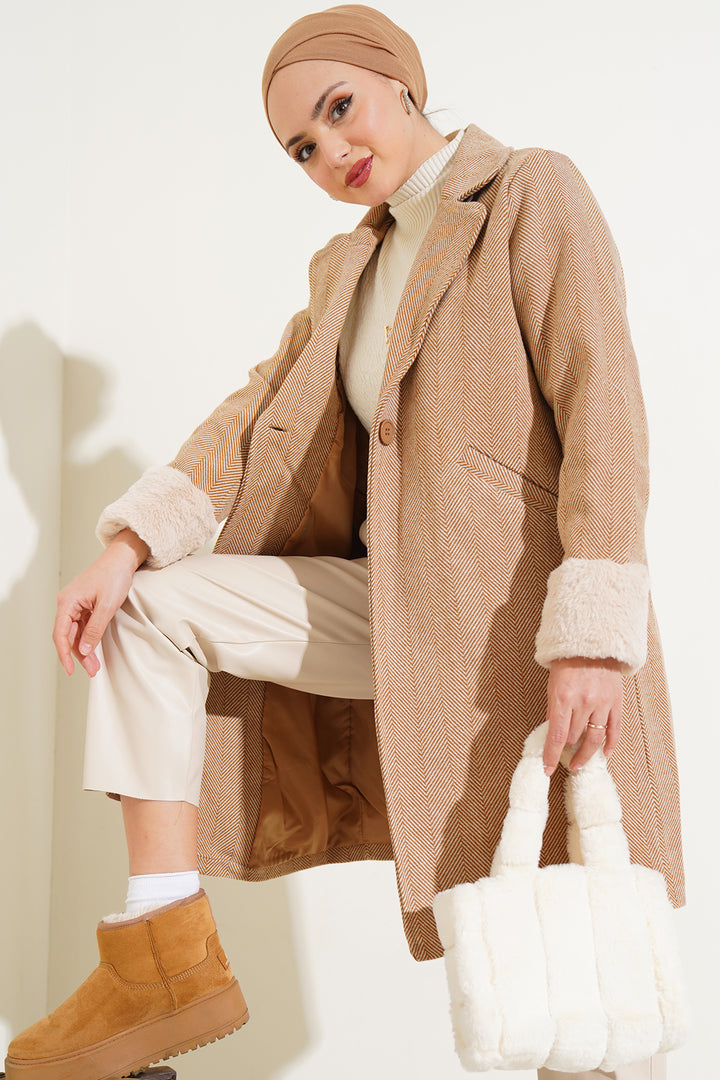 BGD Women Women's Arms Furry Fishbone Overcoat - Biscuit - Estero