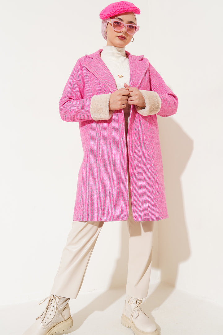 BGD Women Women's Arms Furry Fish Back Coat - Fuchsia - North Highlands