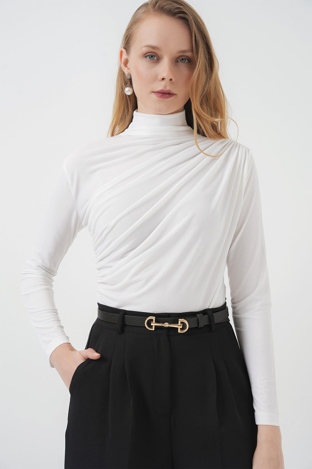 BGD Women Ruffle Detailed Sandy Blouse - White - Niederkassel