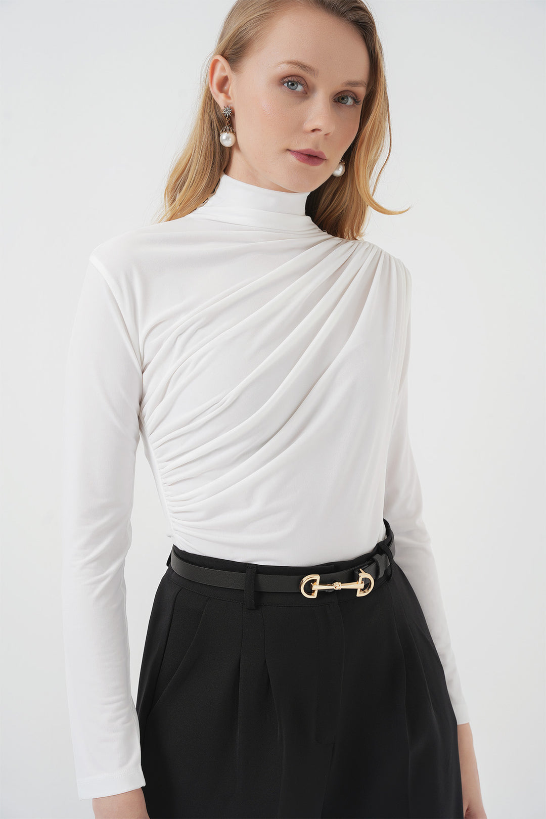 BGD Women Ruffle Detailed Sandy Blouse - White - Niederkassel