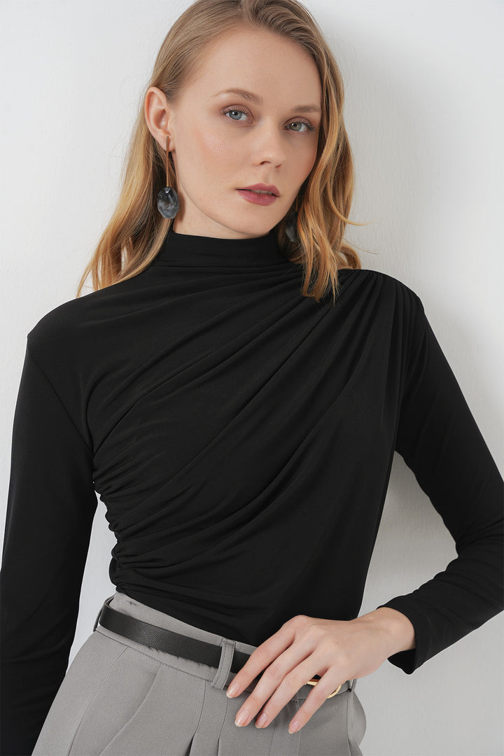 BGD Women Ruffle Detailed Sandy Blouse - Black - Ardea