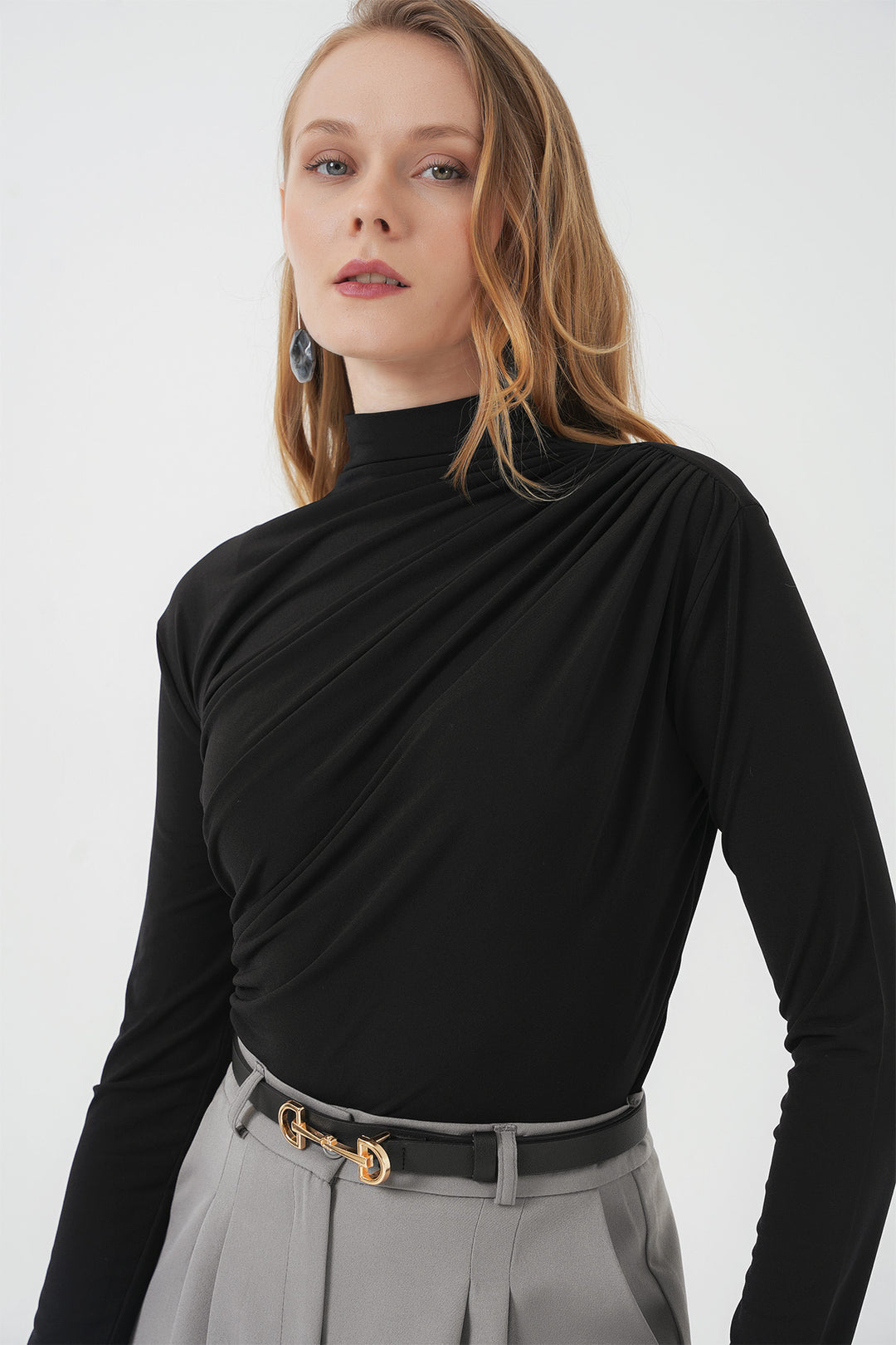 BGD Women Ruffle Detailed Sandy Blouse - Black - Ardea