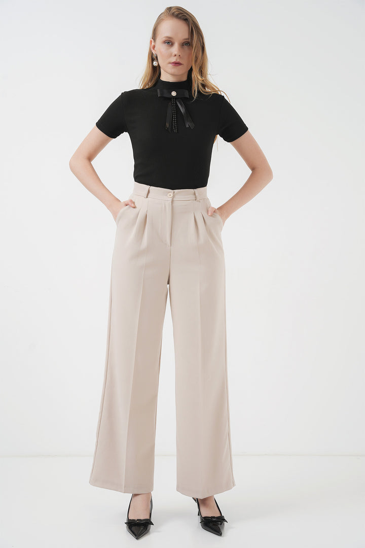 BGD Women Neck Detailed Short Sleeve Blouse - Black - Omaha
