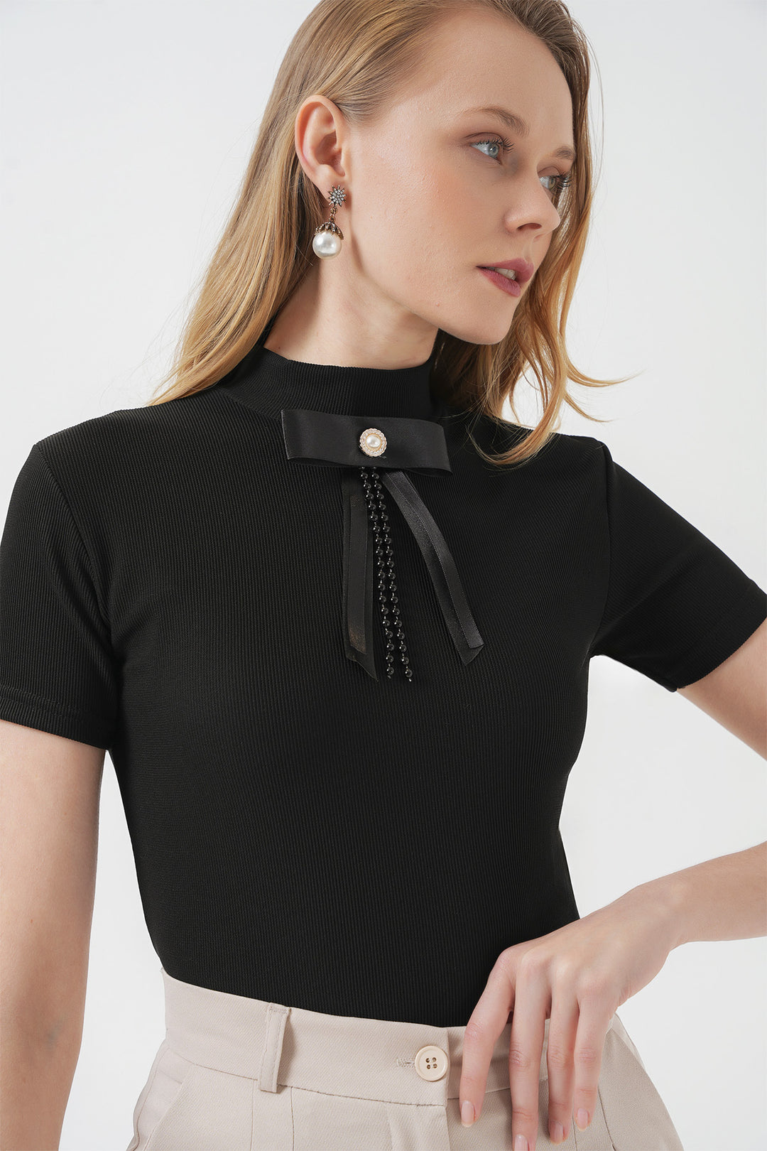 BGD Women Neck Detailed Short Sleeve Blouse - Black - Omaha
