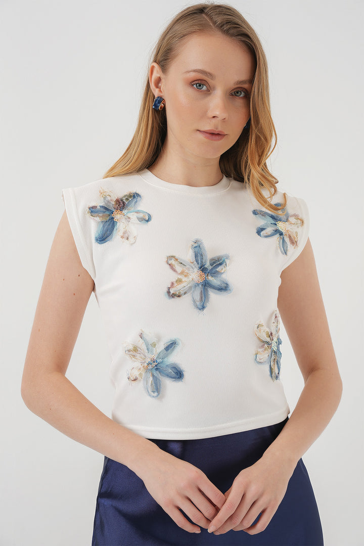 BGD Women Short Sleeve Patterned Crop Blouse - White - Pokrovsk