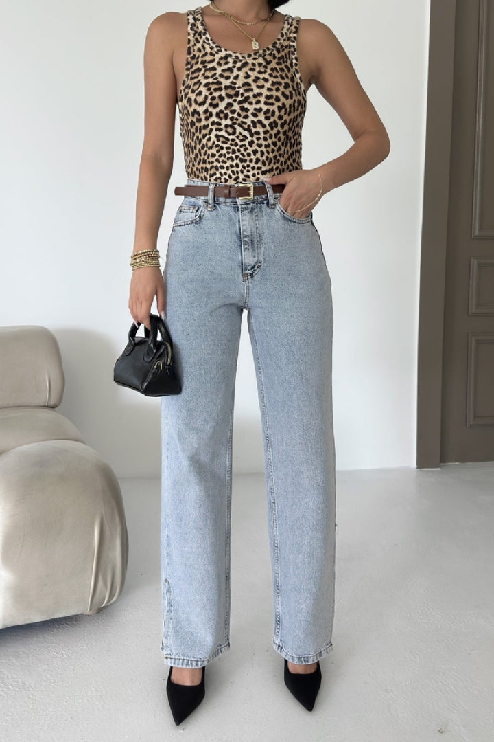 XLJ Stove Pipe Leg High Waisted Relaxed Jean with Slit at Finish Mixed - Sankt Gallen