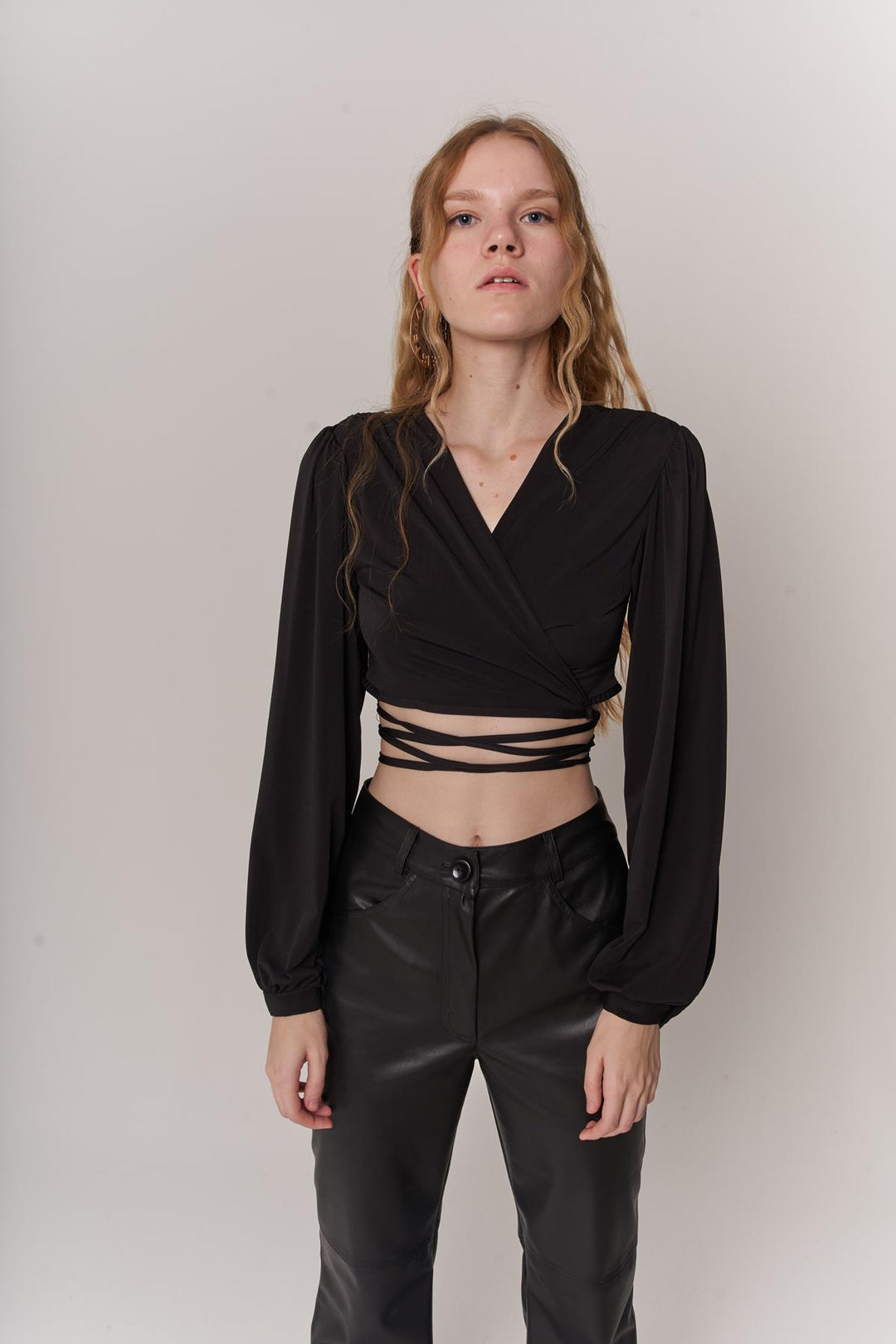 HLLY Women Piero Bluz Black - St. Louis Park