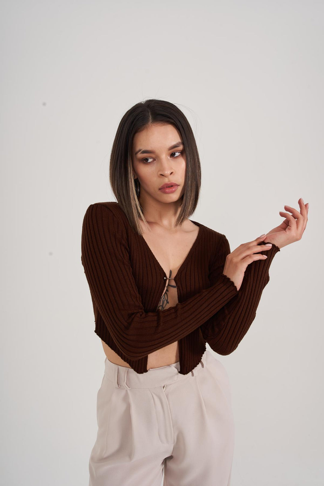 HLLY Women Odyssey Sweater Coffee - ريتشموند هيل