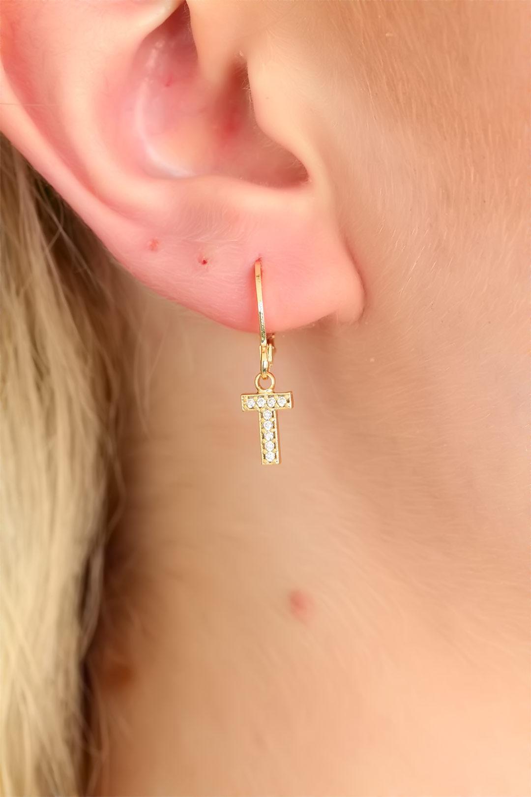 EBJ T Letter Women's Earring - Almelo