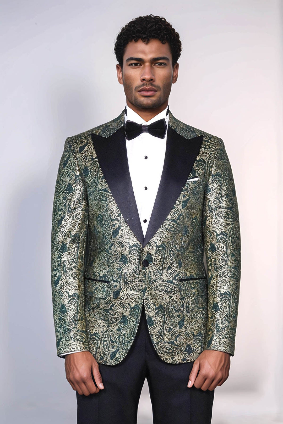 WSS Paisley Peak Lapel Green Men Stage Tuxedo Jacket  - Bad Oeynhausen