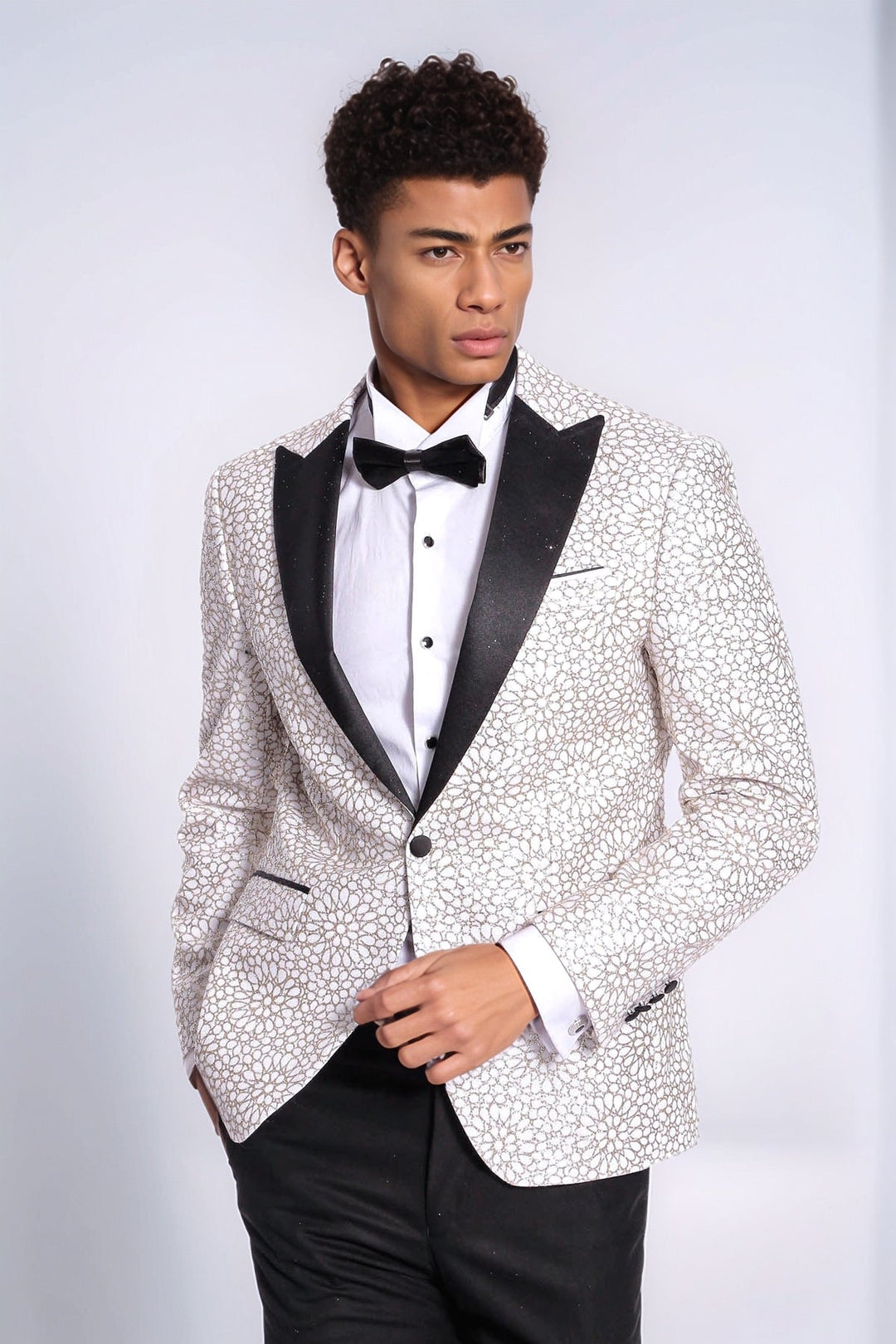 WSS Flower Embroidered Pattern White Men Wedding Tuxedo Jacket  - Leigh