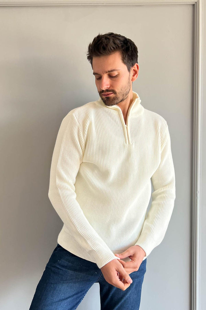 MPL Men's Zippered Turtleneck Sweater 220 - Perinton