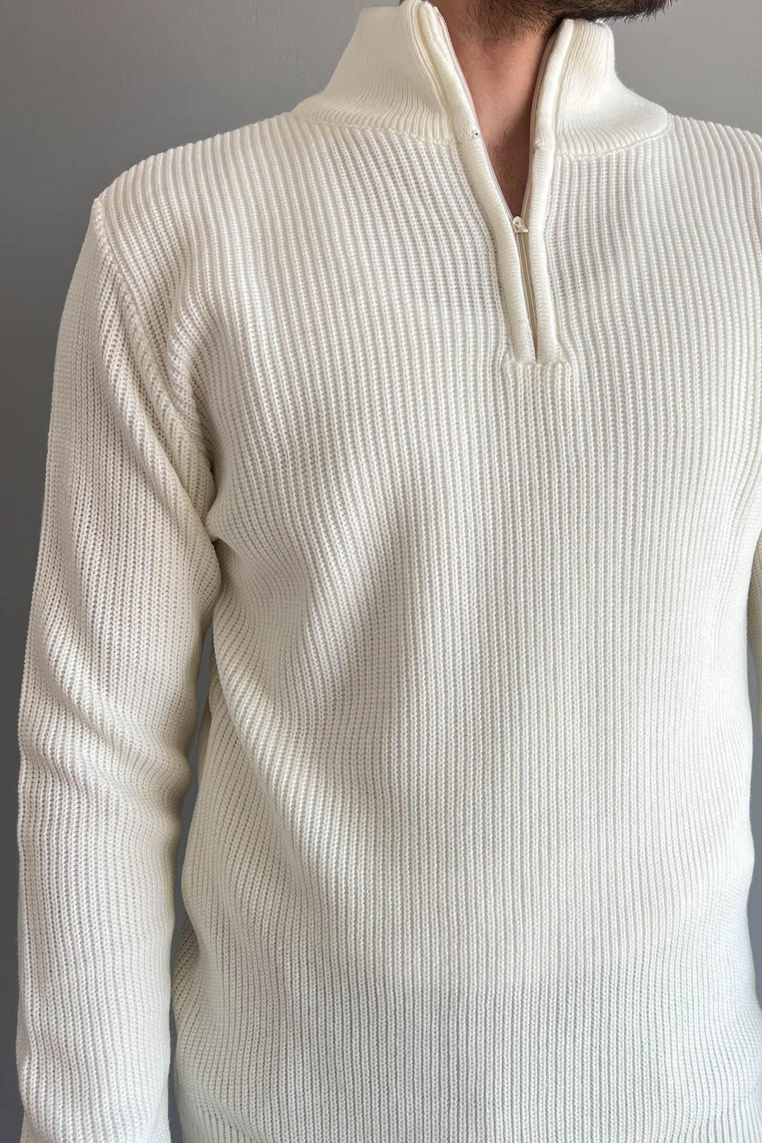 MPL Men's Zippered Turtleneck Sweater 220 - Perinton