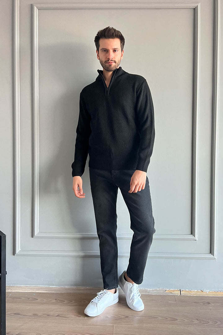 MPL Men's Zippered Turtleneck Sweater 220 - Rijswijk