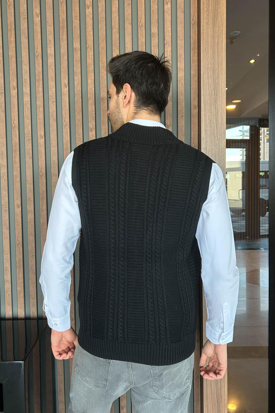 MPL Men's Zippered Vest 569 - Victorville