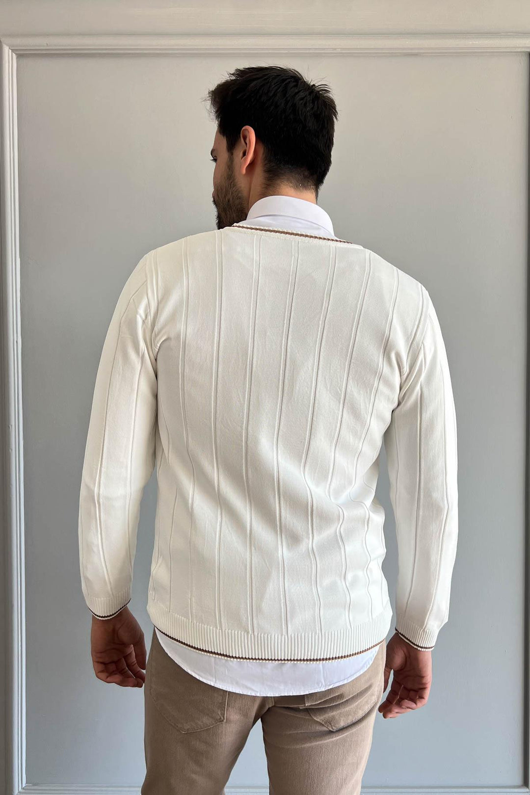 MPL Men's V-Neck Sweater 706 - Tilburg
