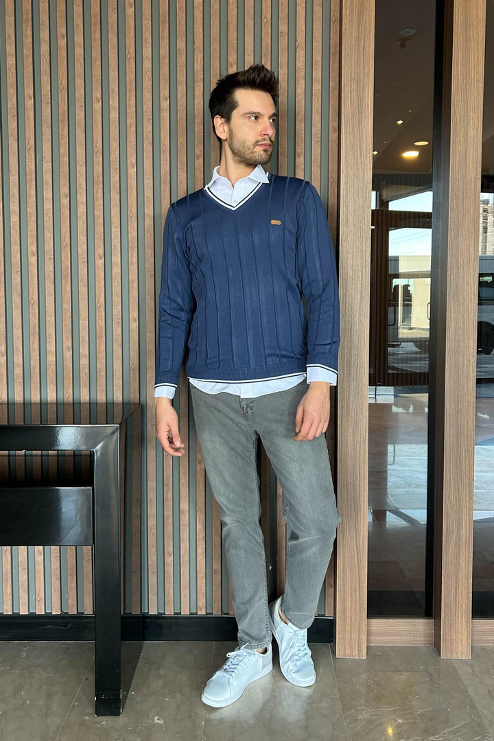 MPL Men's V-Neck Sweater 706 - Eastpointe