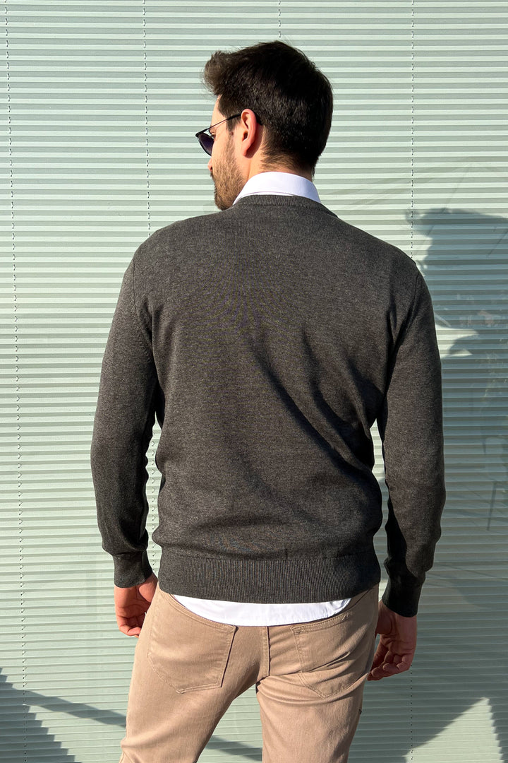 MPL Men's V-Neck Sweater 2061 - Navojoa