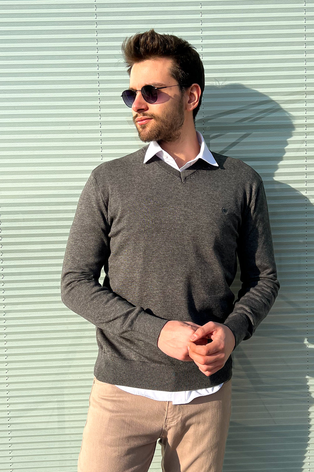 MPL Men's V-Neck Sweater 2061 - Navojoa