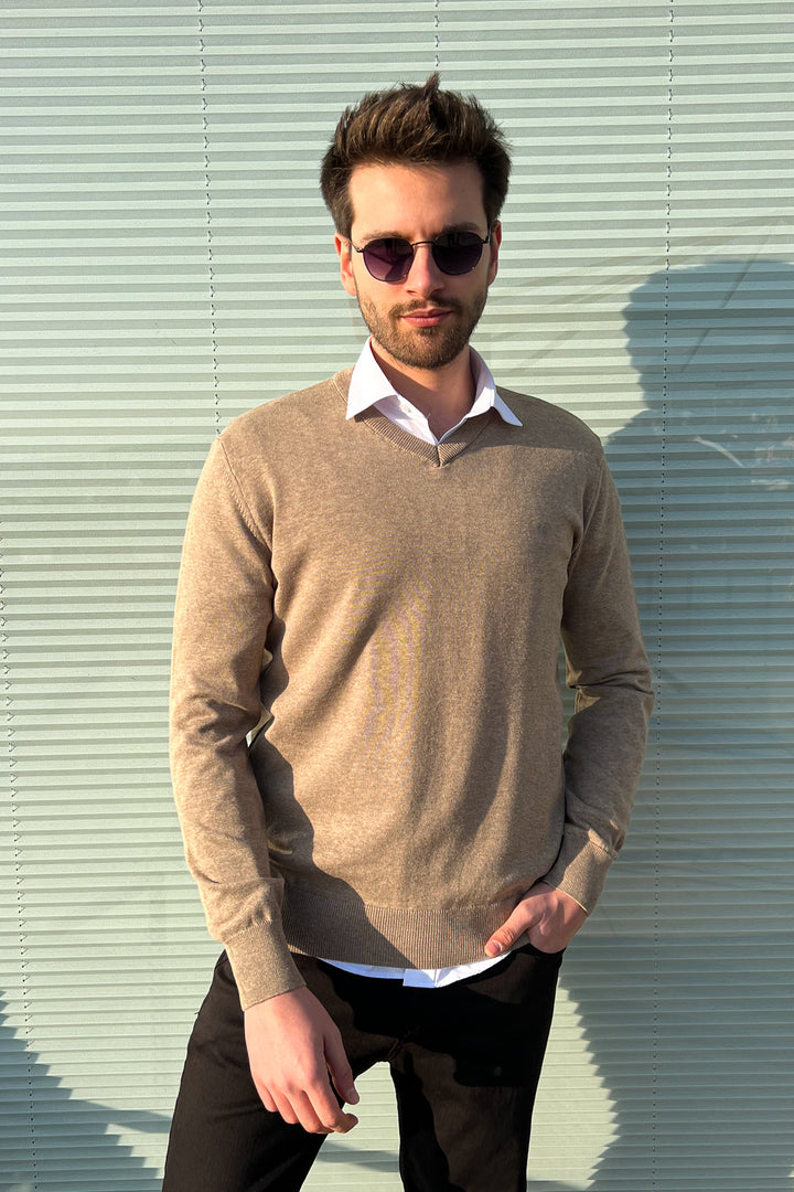 MPL Men's V-Neck Sweater 2061 - Christchurch