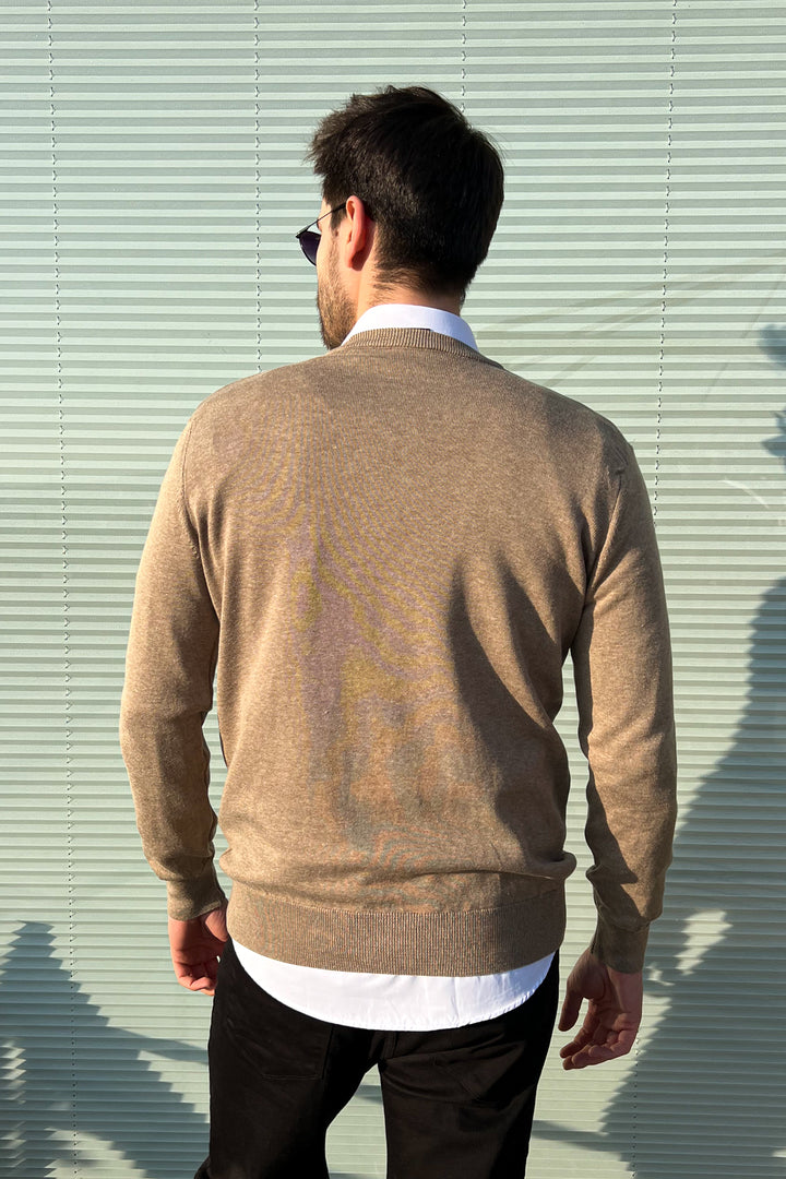 MPL Men's V-Neck Sweater 2061 - Christchurch