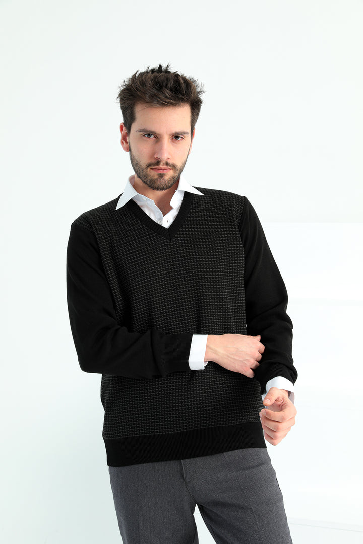 MPL Men's V-Neck Sweater 942 - Fulham