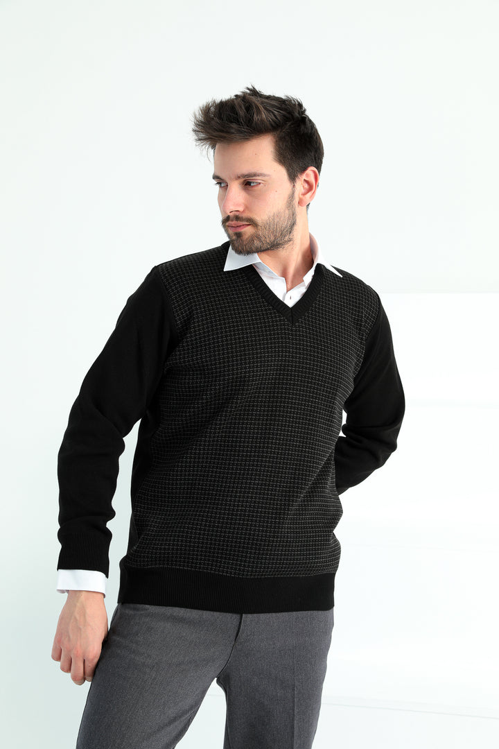 MPL Men's V-Neck Sweater 942 - Fulham