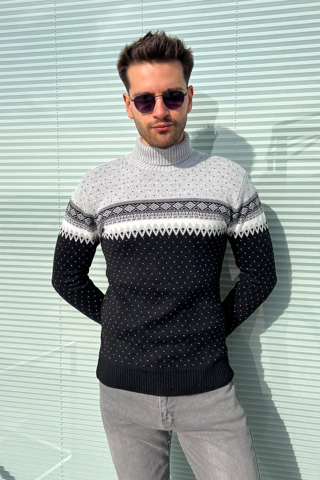 MPL Men's Fisherman Turtleneck Sweater 125 - Évosmos