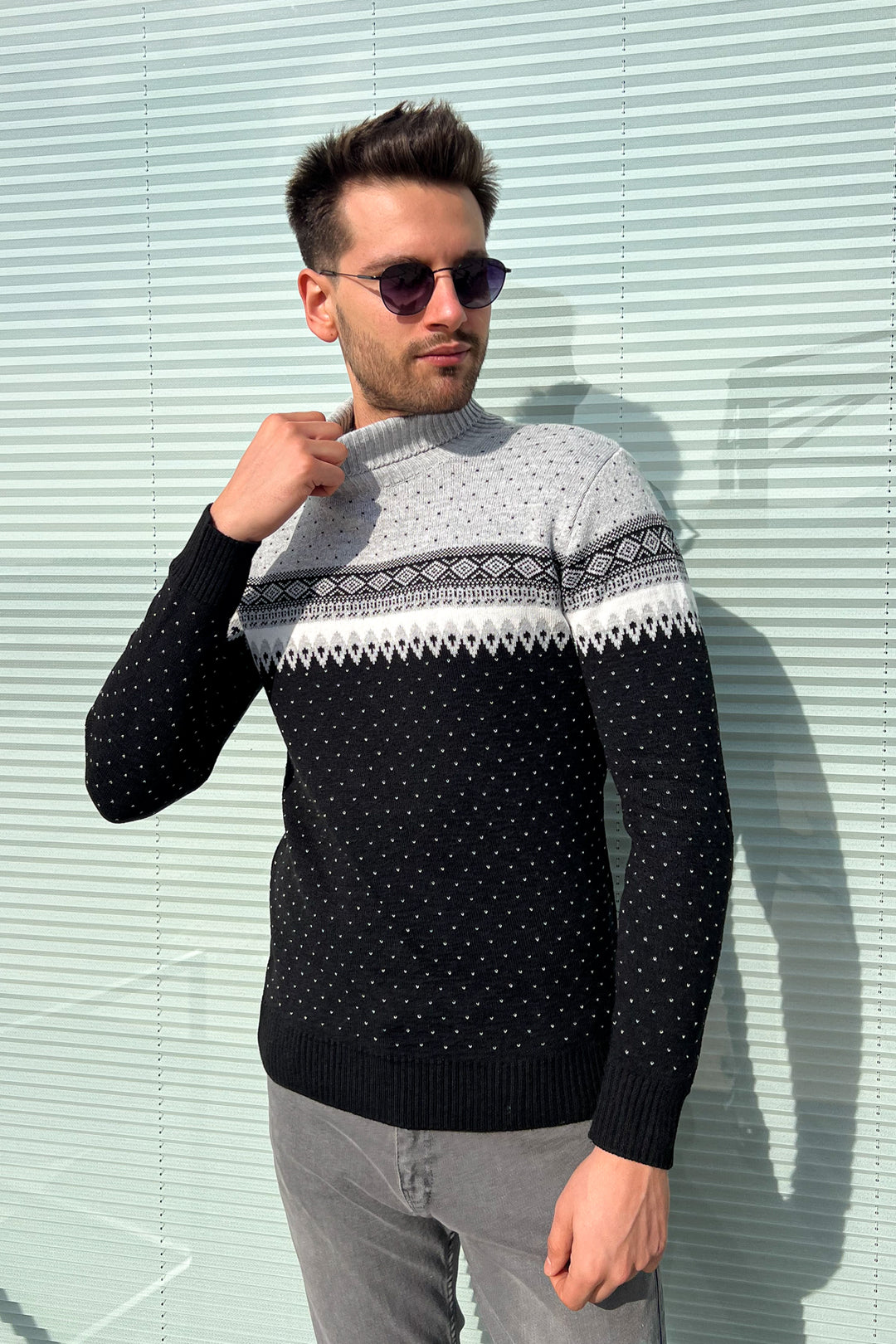 MPL Men's Fisherman Turtleneck Sweater 125 - Évosmos