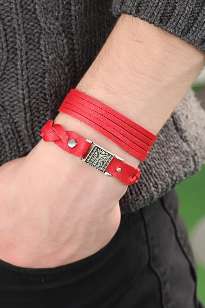 EBJ Red Leather Men's Bracelet with Patterned Metal Accessories Combination - Zaventem