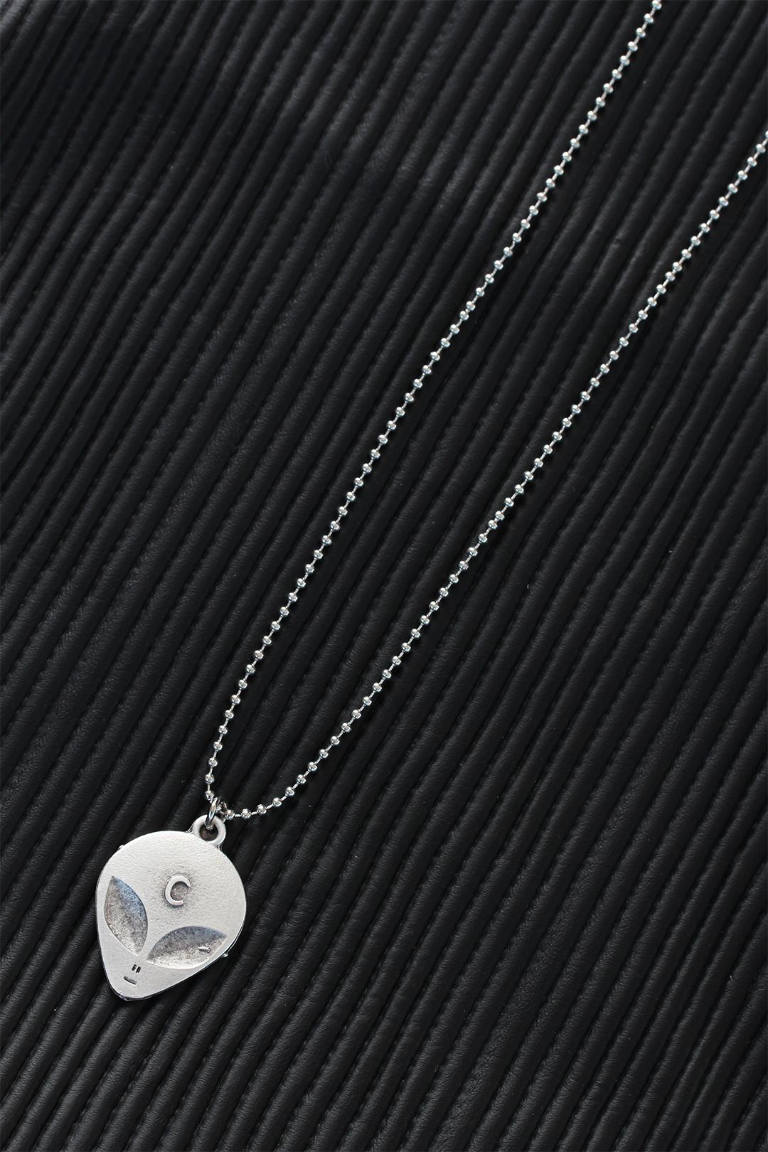 EBJ Top Chain Alien Design Distressed Silver Color Necklace - Landau