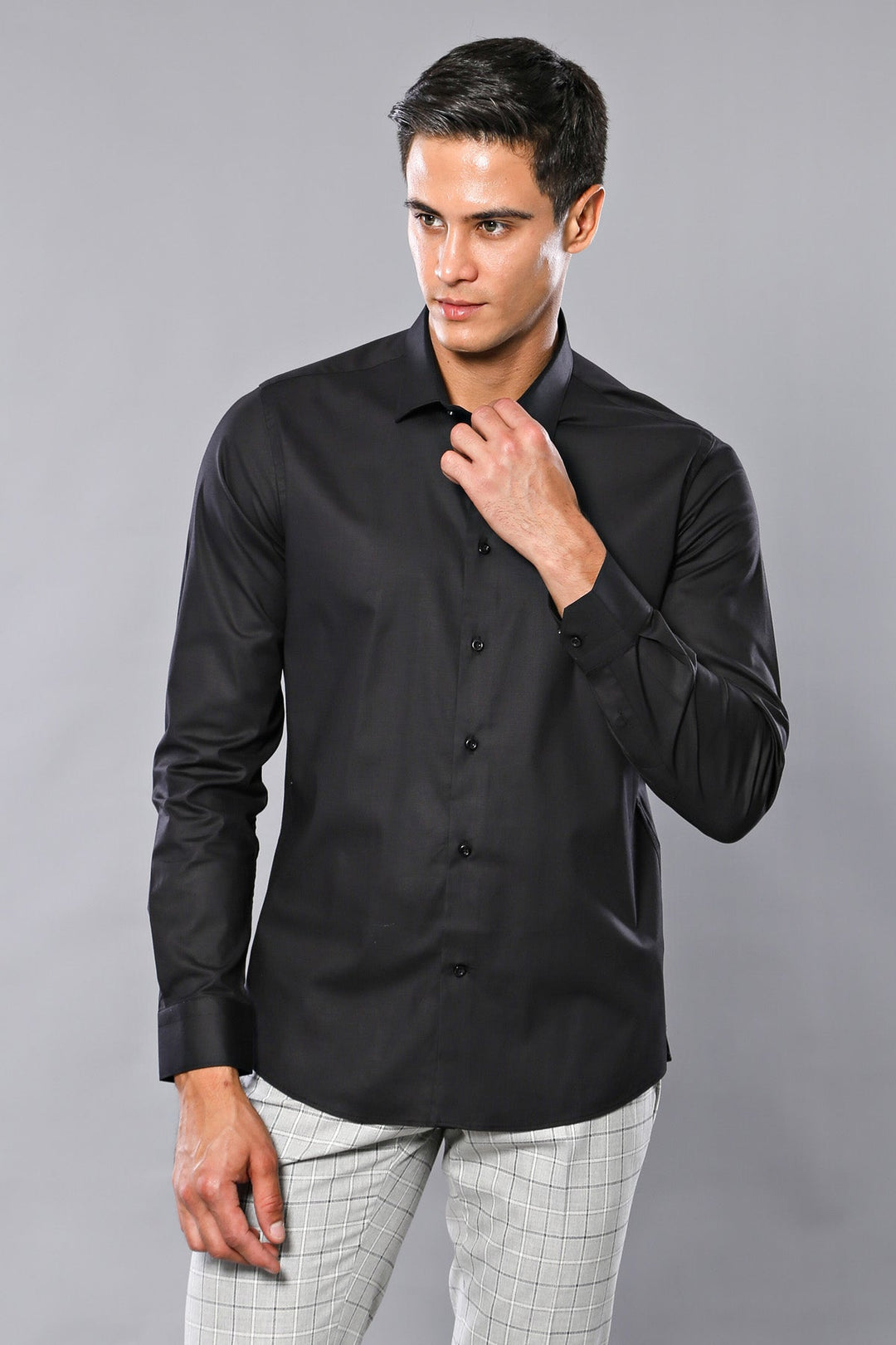 WSS Plain Slim Fit Black Men Shirt  - La Roche-sur-Yon