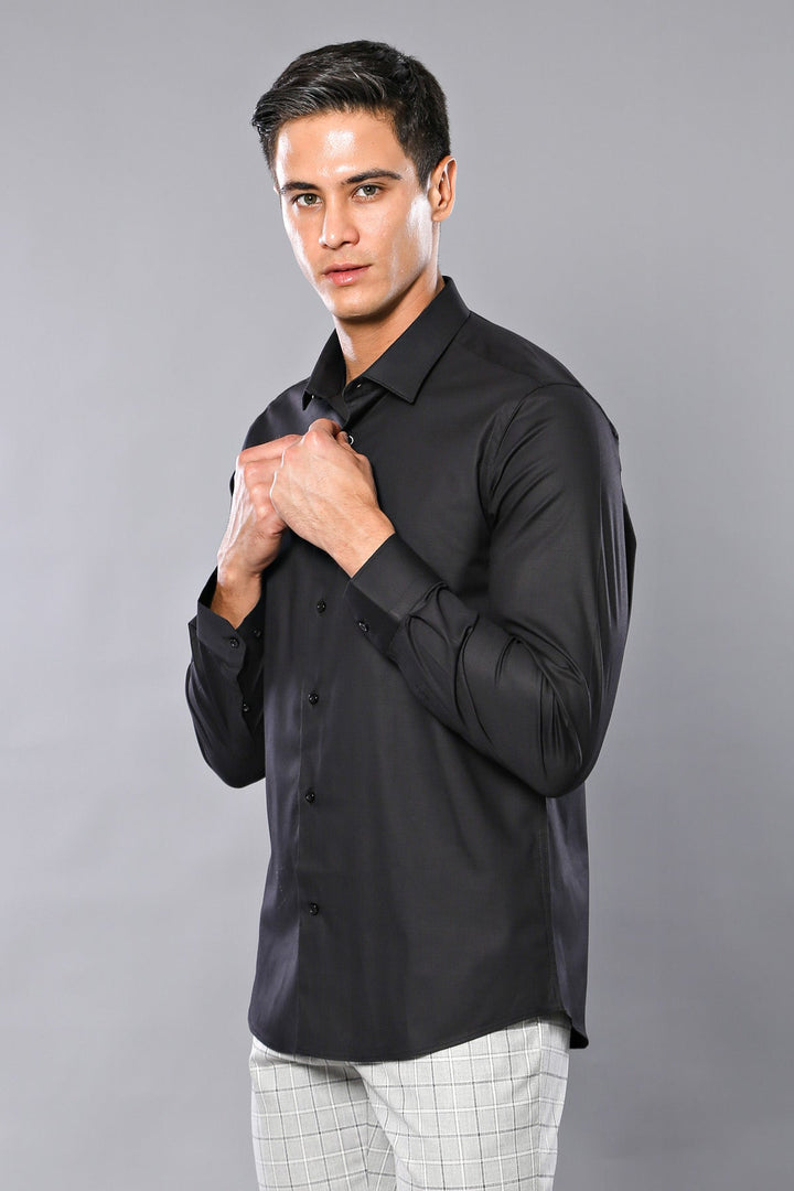 WSS Plain Slim Fit Black Men Shirt  - La Roche-sur-Yon