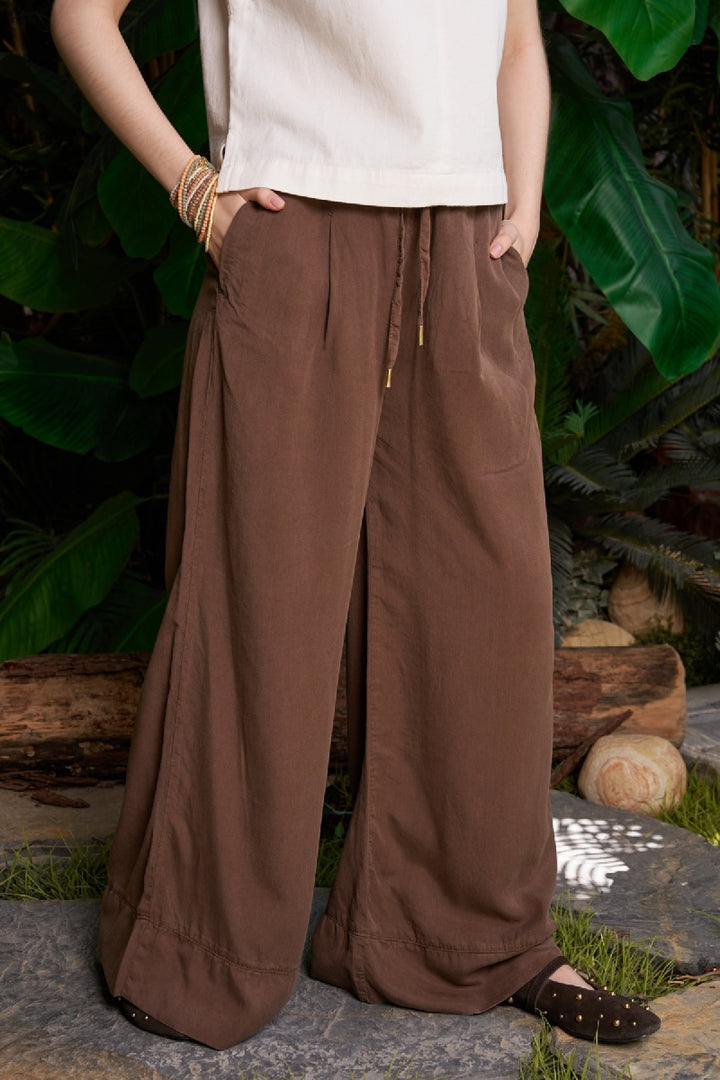 XLJ Elastic Waist Linen Pants - Juana Díaz
